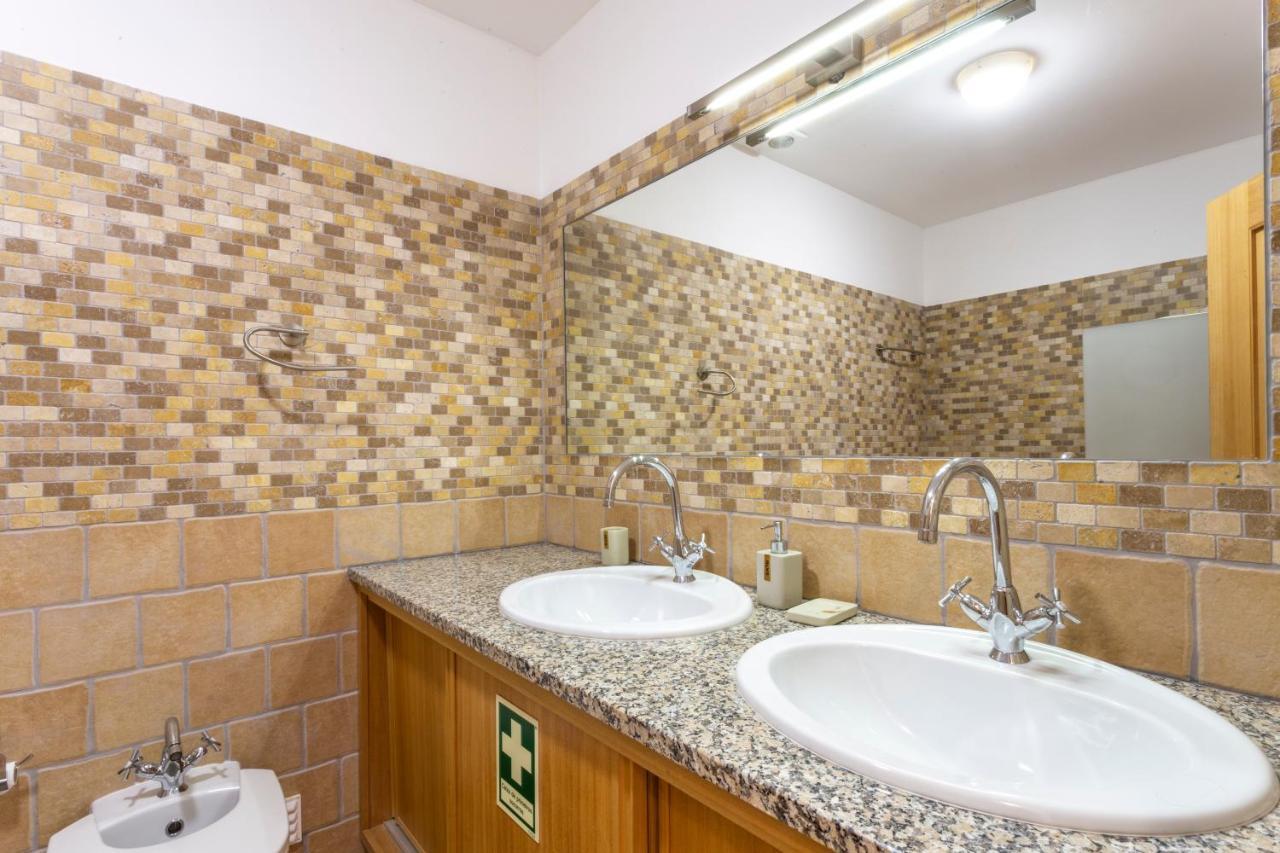 Ferienwohnung Cozy & Luxurious Getaway - 3 Decks Oceanview & Pool - Sao Jose Lagos Exterior foto